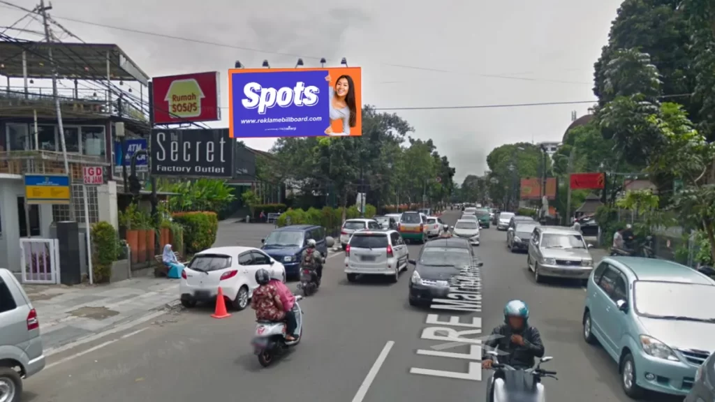 Sewa billboard Bandung di Jl RE Martadinata menawarkan visibilitas tinggi di lokasi strategis.