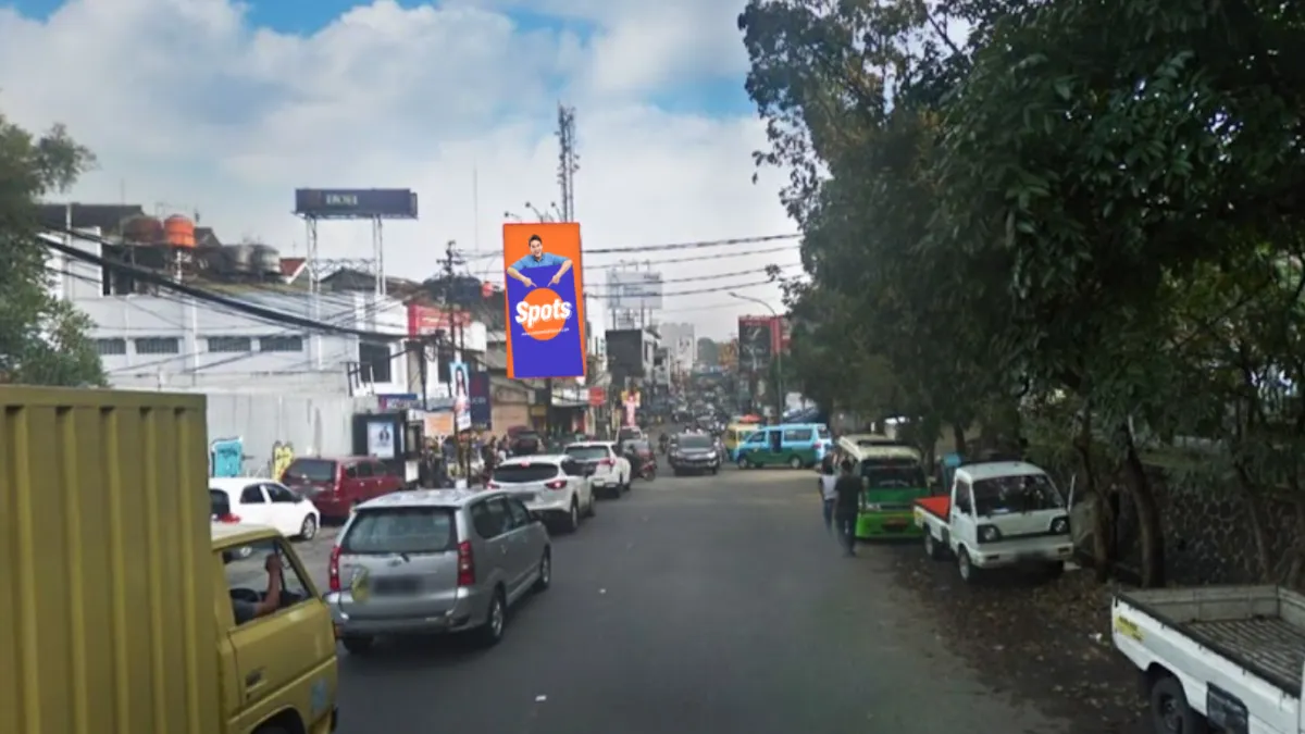 Sewa Billboard Bandung di Jalan Sukajadi dengan lalu lintas padat dan lokasi strategis