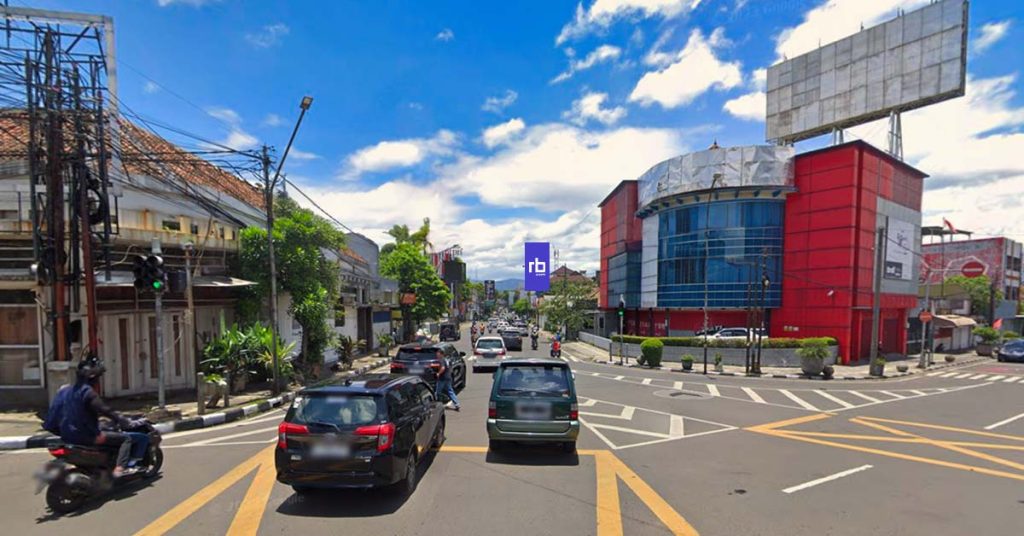 Sewa Billboard Jl. Sunda (Simpang Lima menuju Yogya Dept Store), Kota Bandung