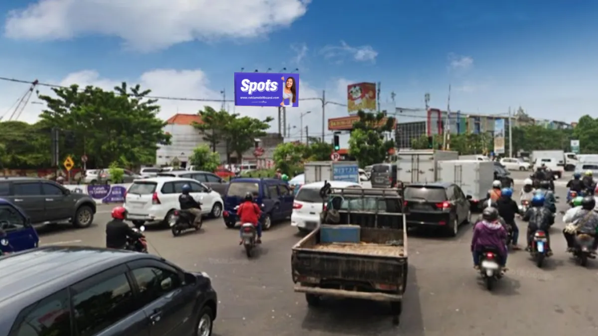Sewa Billboard di Surabaya di Jl A Yani Pertigaan Jemursari