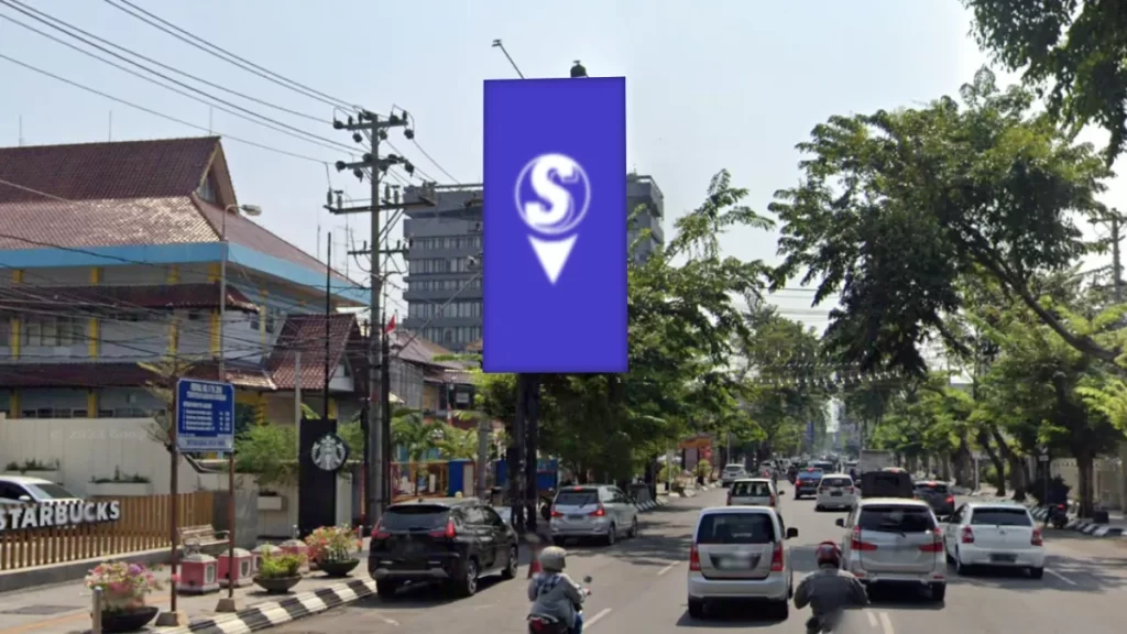 Sewa billboard Semarang di Jl Gajahmada depan Starbucks