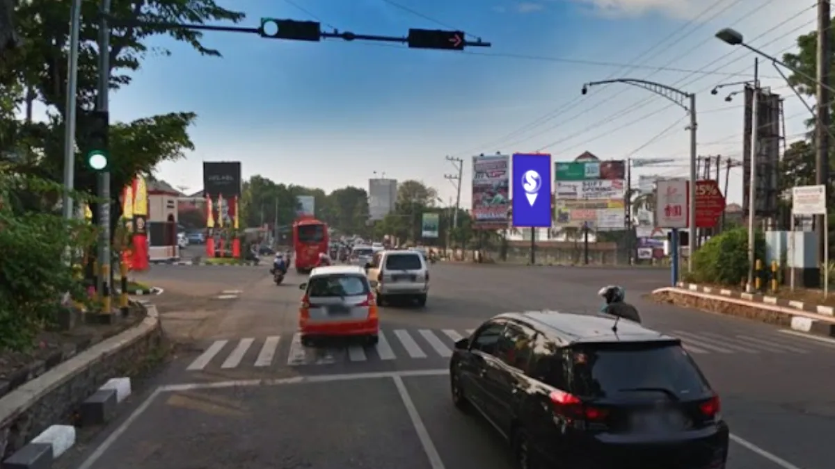 Sewa billboard Semarang di Jalan Sultan Agung, lokasi strategis dekat AKPOL-Gelael