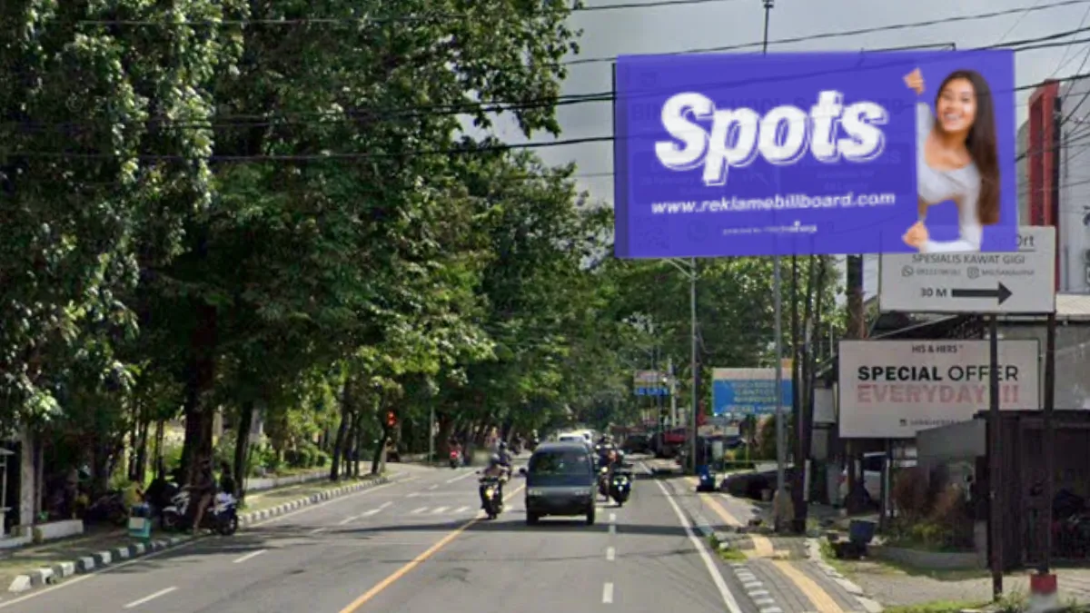 Billboard "Spots" untuk sewa di Jl. Dr. Wahidin, Semarang menampilkan penawaran khusus