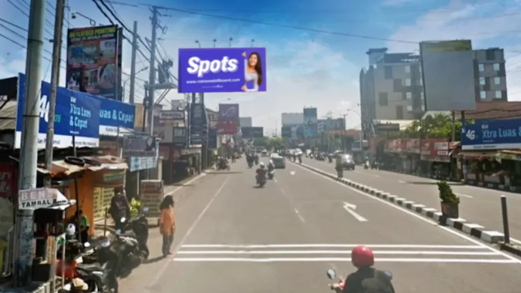 Spot reklame strategis Sewa Billboard Yogyakarta di Jalan Laksda Adisucipto
