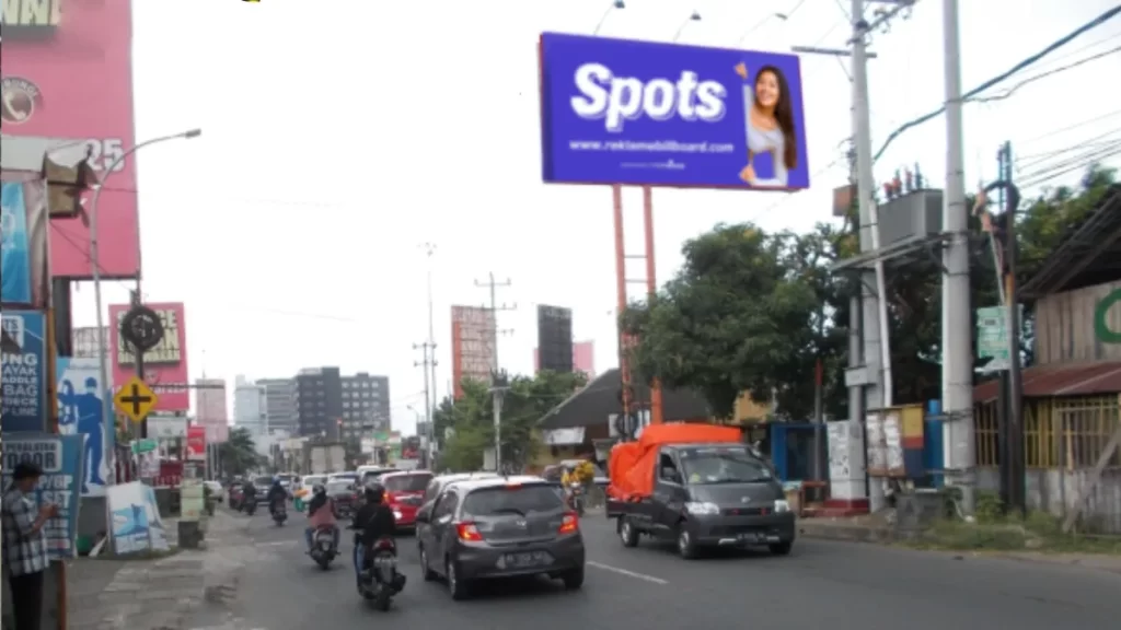 Sewa Billboard Yogyakarta Jl. Kaliurang