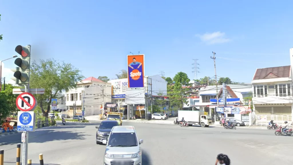 Sewa Billboard Balikpapan di Jl Ahmad Yani dengan visibilitas tinggi