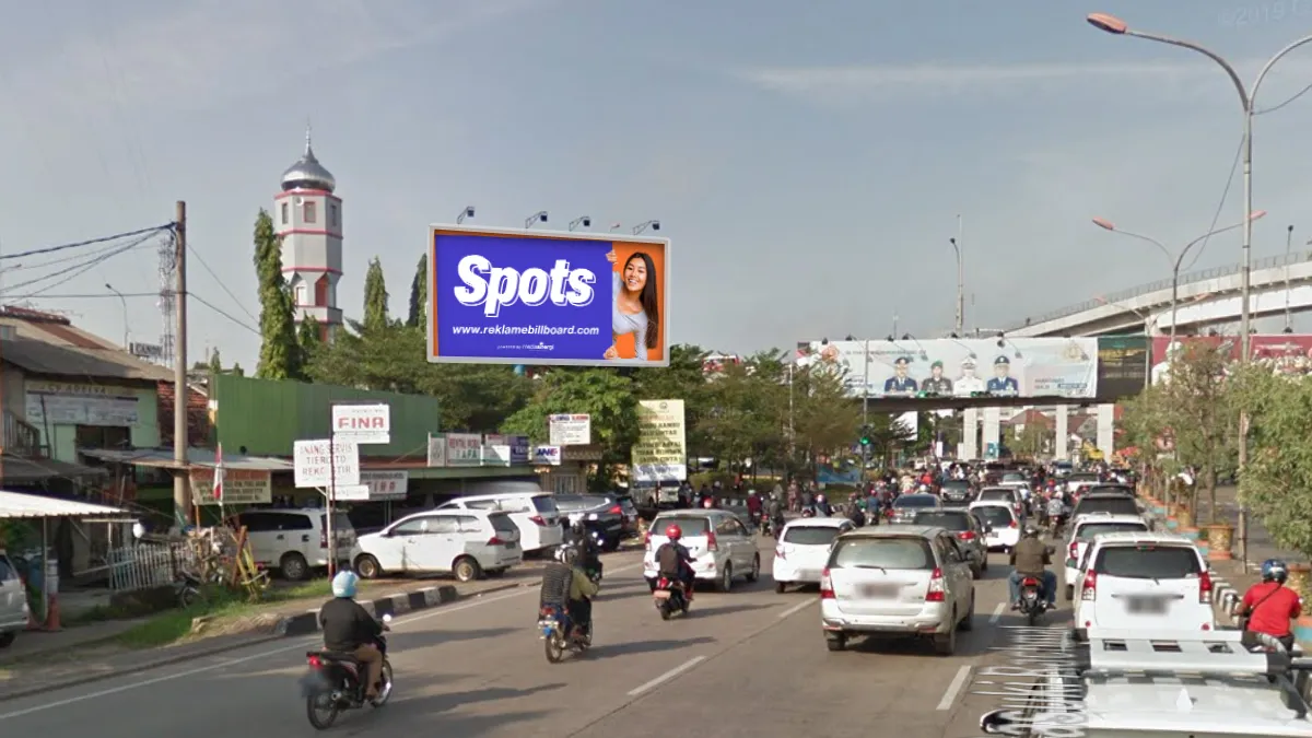 Sewa Billboard Palembang - Menonjol di Jl. Basuki Rahma