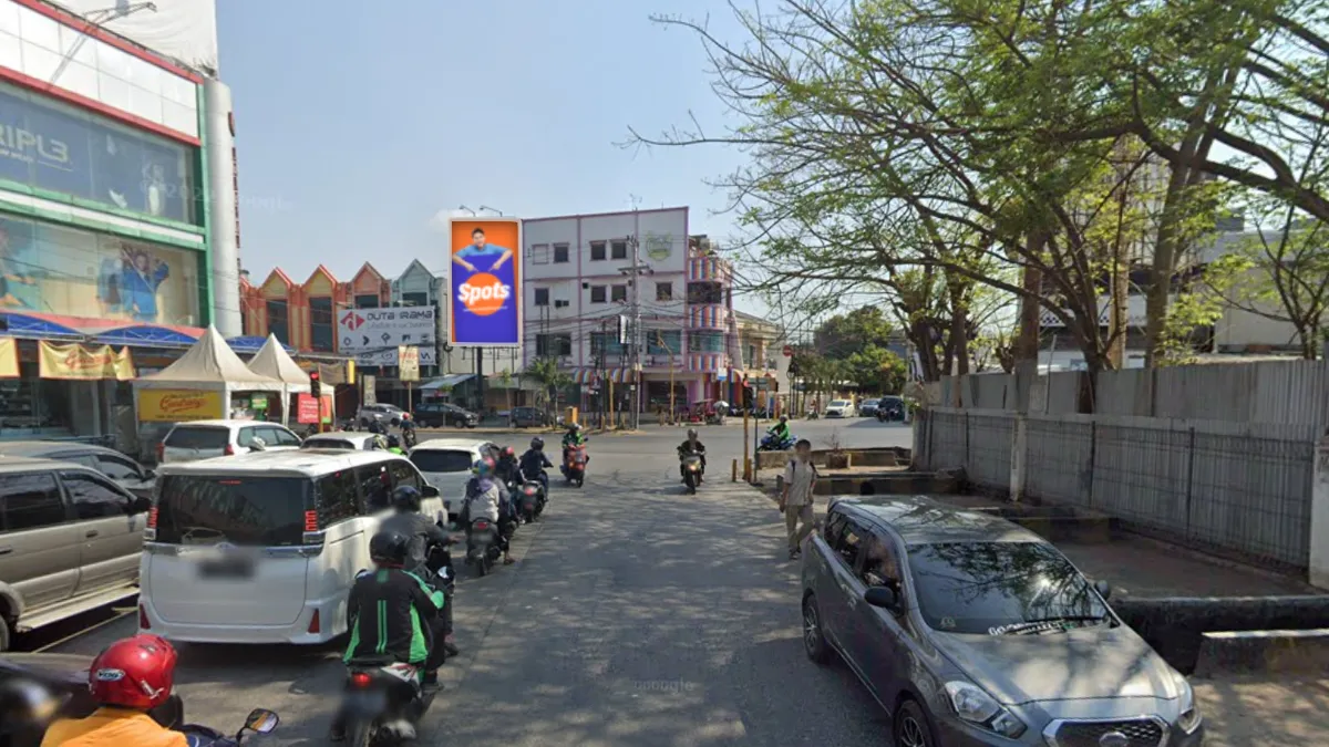Sewa Billboard Makassar - Jl. Pengayoman Panakukang Square