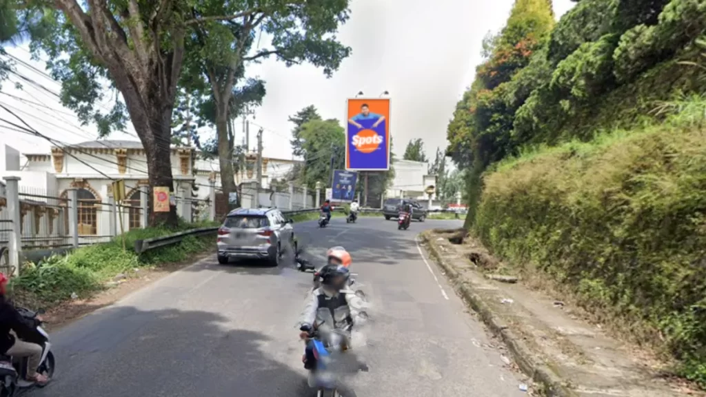 Sewa Billboard Bandung Jl Tangkuban Perahu - Lembang