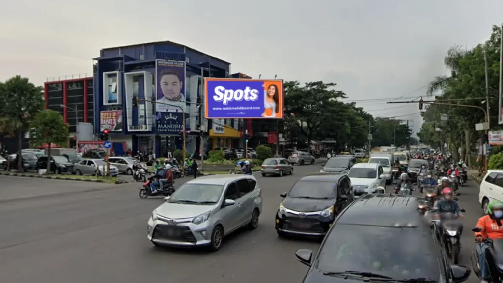 Sewa Billboard Bandung Jl. Lodaya - Jl Pelajar Perjuang