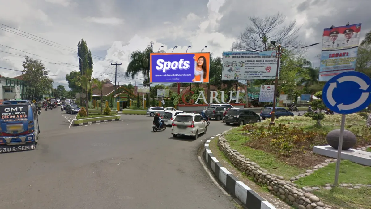 Sewa Billboard Garut - Lokasi Strategis di Tugu Simpang Lima