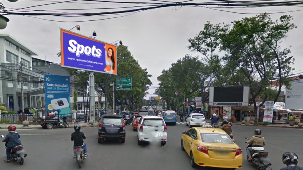 Sewa Billboard Bandung Jl RE Martadinata (XL Center)