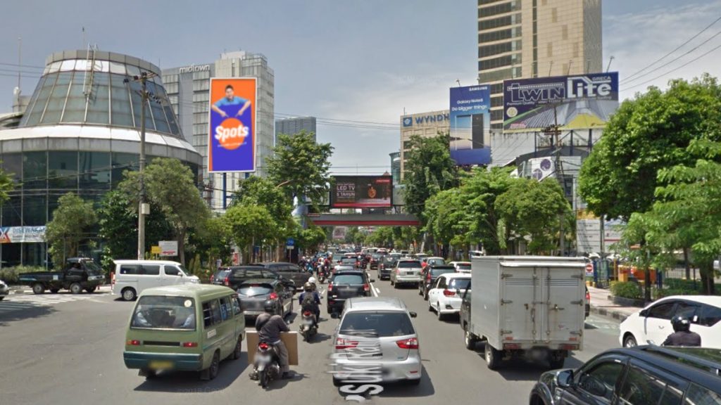 Sewa Billboard Surabaya Jl Basuki Rahmat (Depan Wuling)