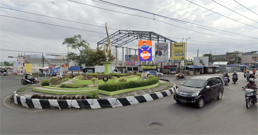 Sewa Billboard Bundaran Suci, Garut